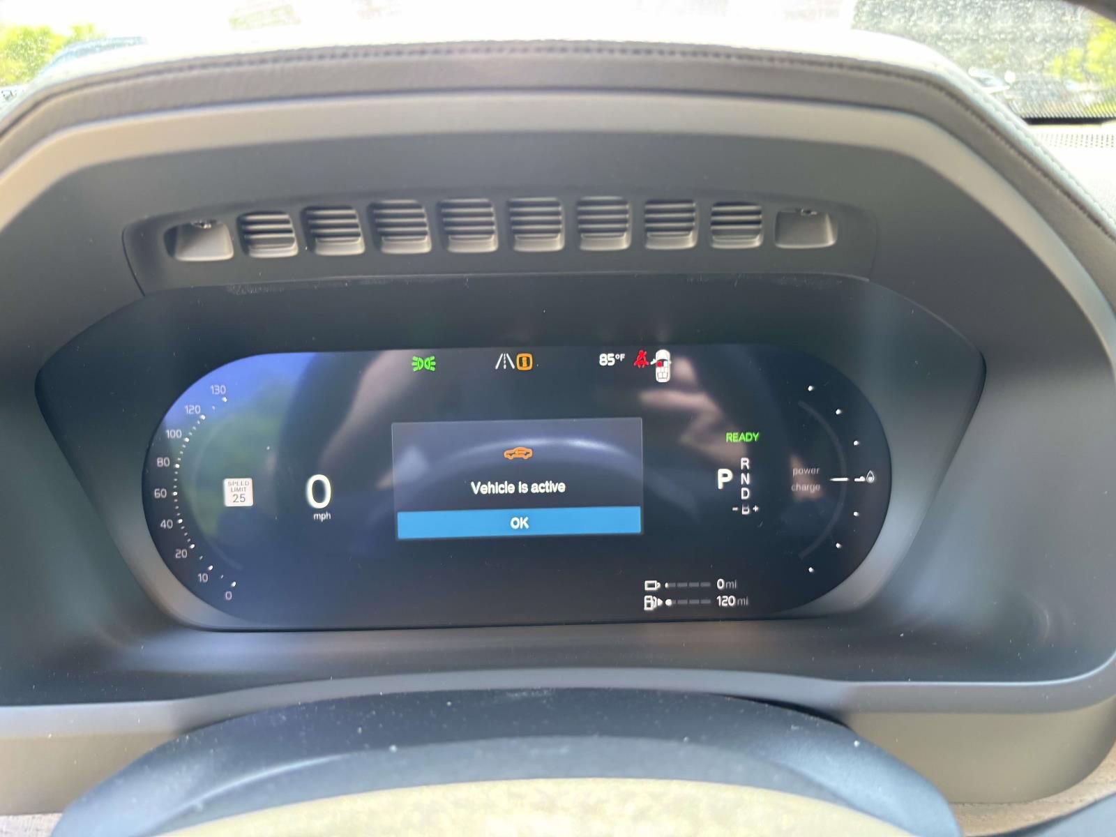 New 2026 Volvo XC90 T8 Plus w/ Protection Package Premier AWD/4WD image 15