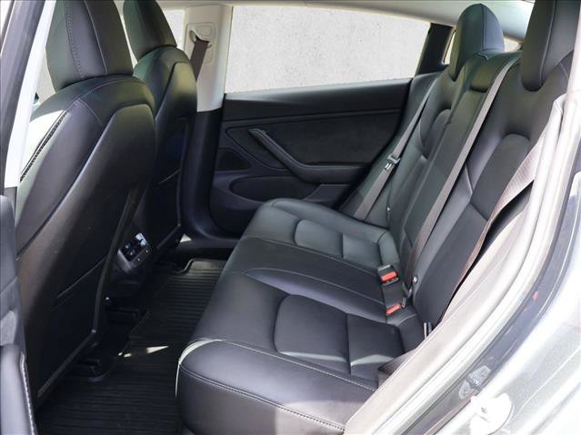 Used 2018 Tesla Model 3 Long Range RWD image 23