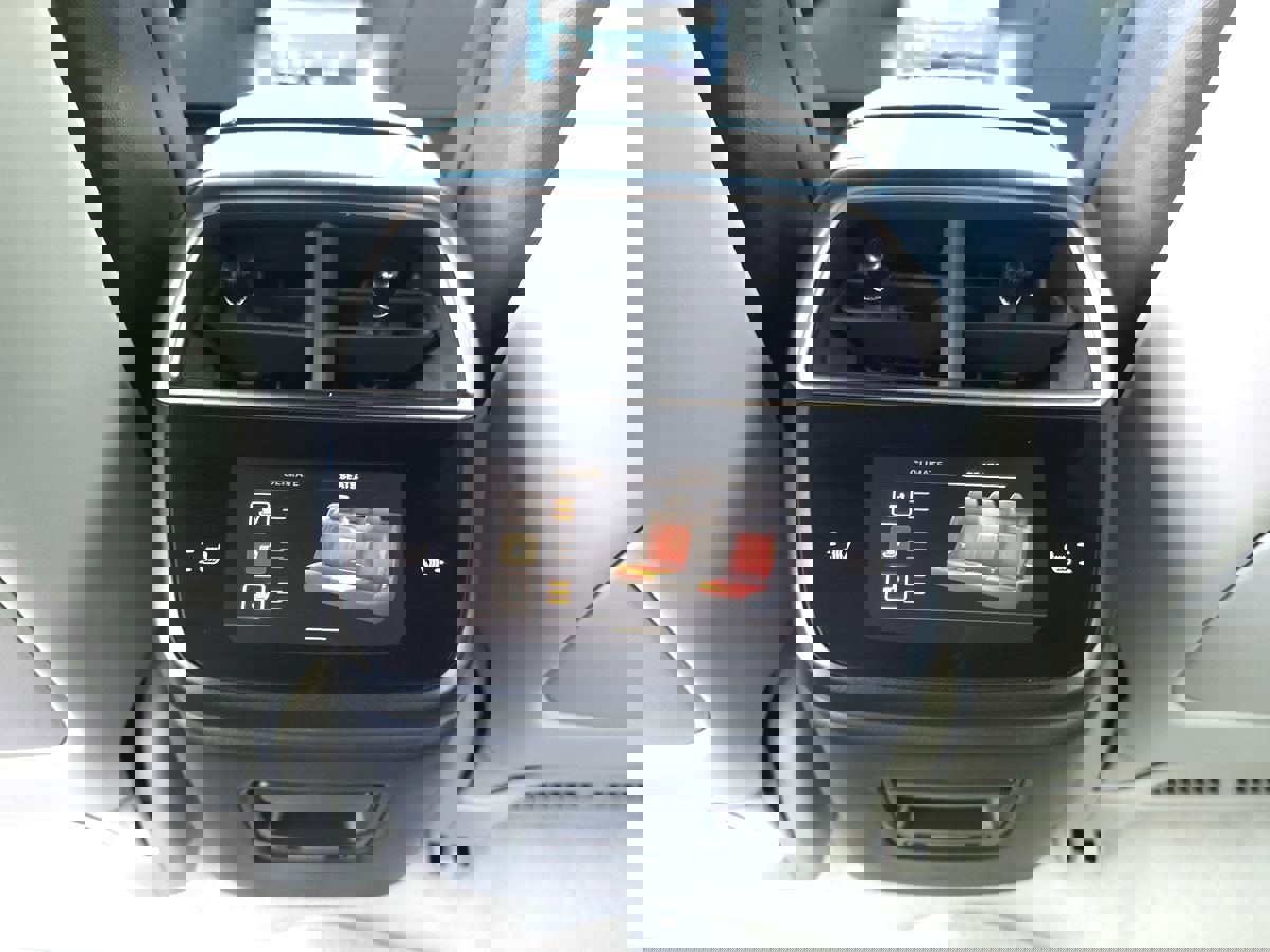 Used 2025 Lucid Air Pure image 16