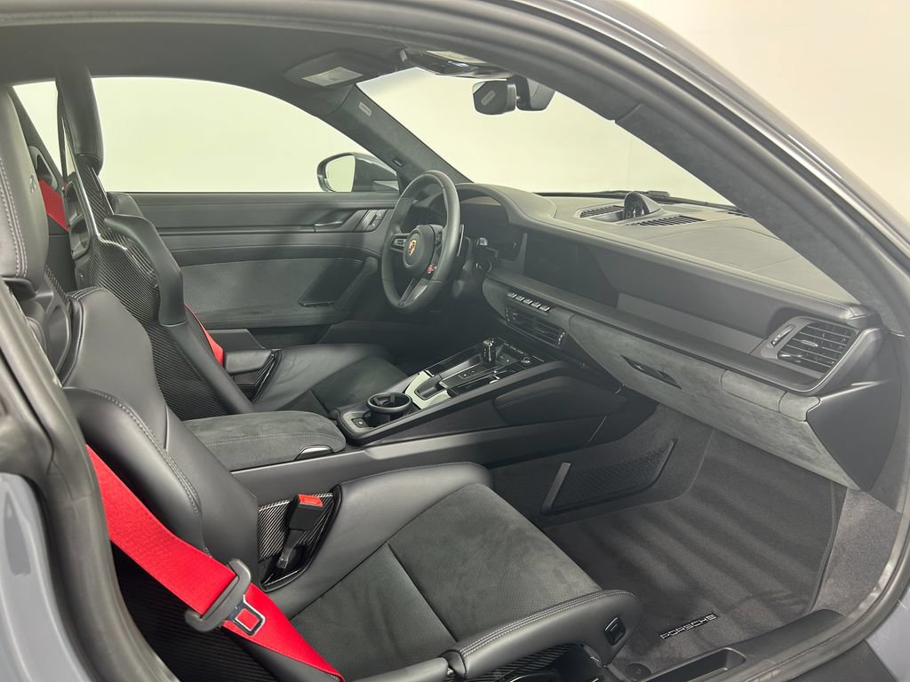 Used 2026 Porsche 911 Carrera GTS RWD image 23