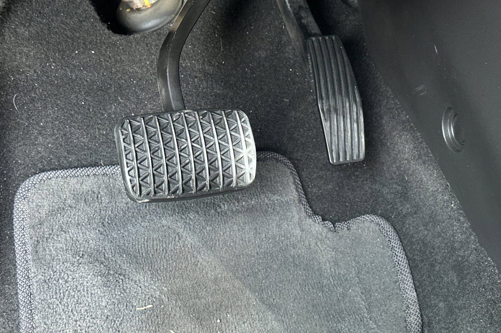 Used 2020 Buick Encore Preferred image 37