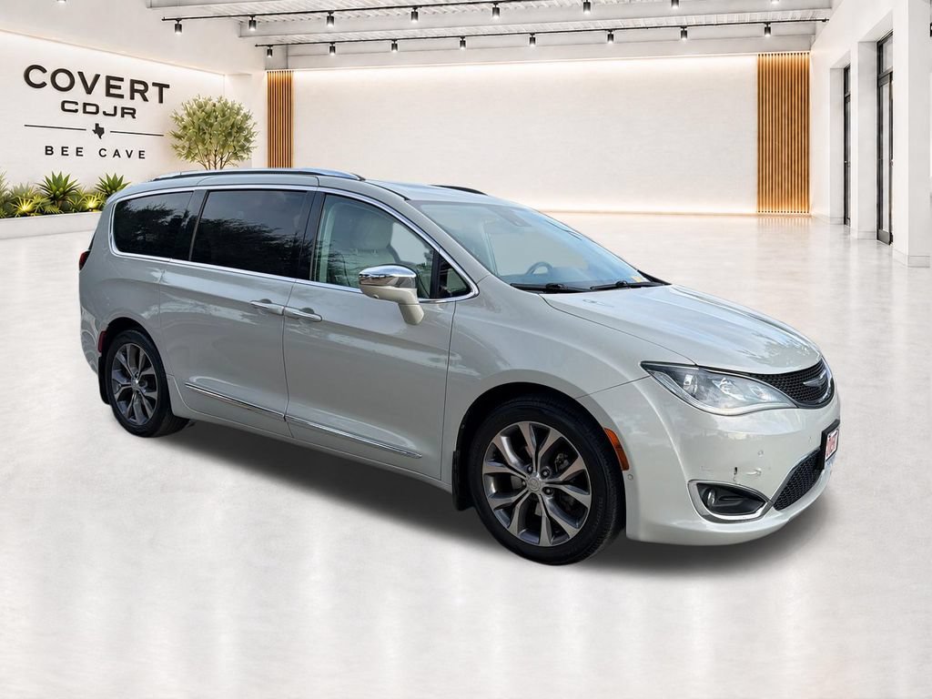 Used 2017 Chrysler Pacifica Limited