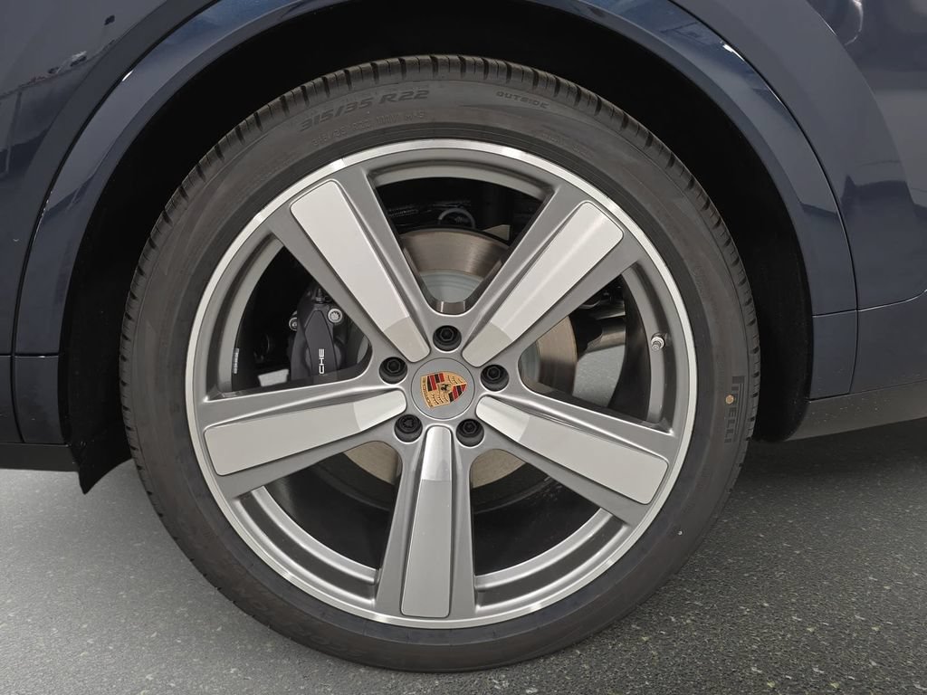 New 2026 Porsche Cayenne AWD/4WD image 28