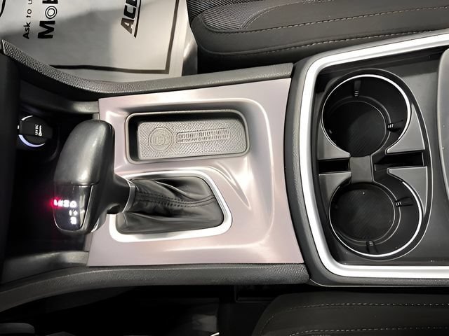 Used 2022 Dodge Charger SXT RWD image 9