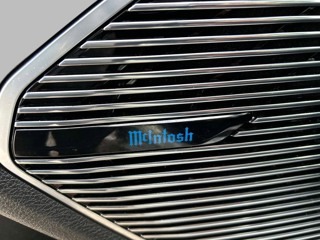 Used 2023 Jeep Grand Cherokee Overland w/ Luxury Tech Group IV image 24