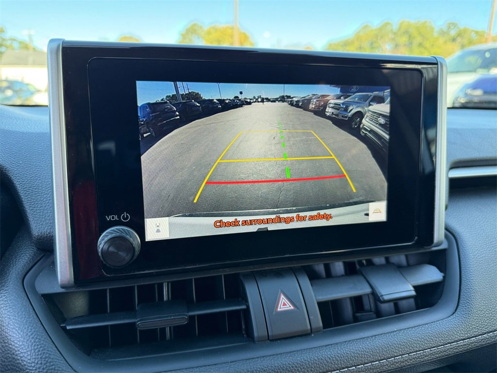 Used 2023 Toyota RAV4 XLE image 17