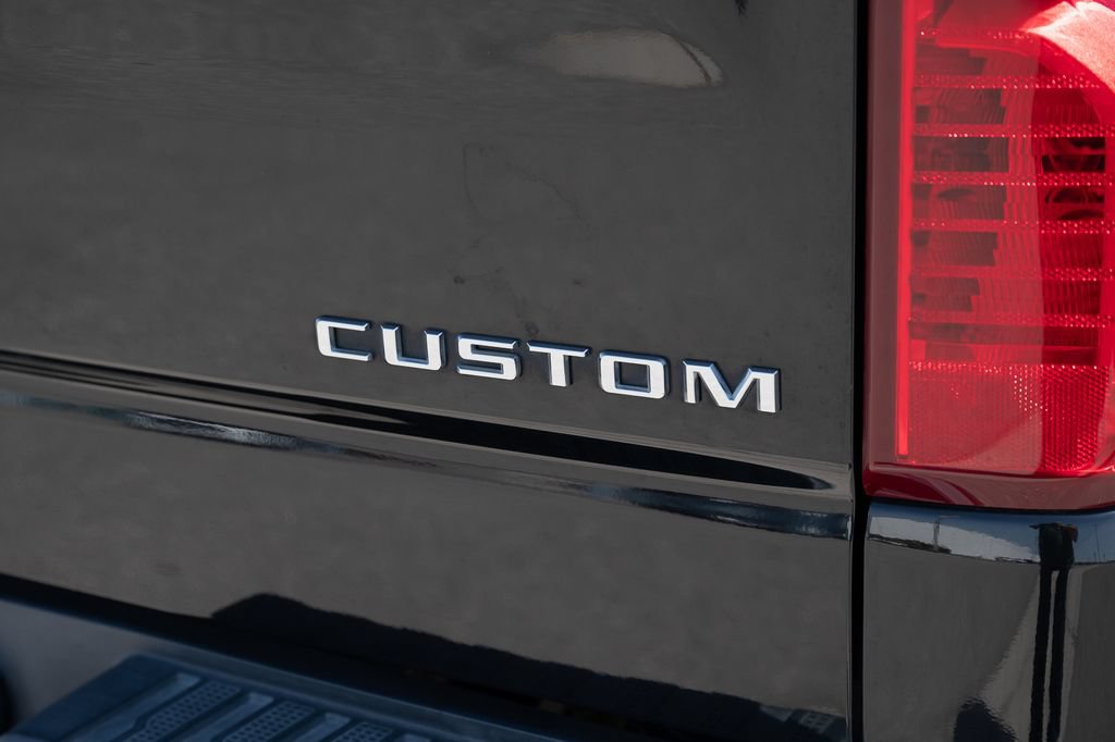 Used 2022 Chevrolet Silverado 1500 Custom RWD image 11