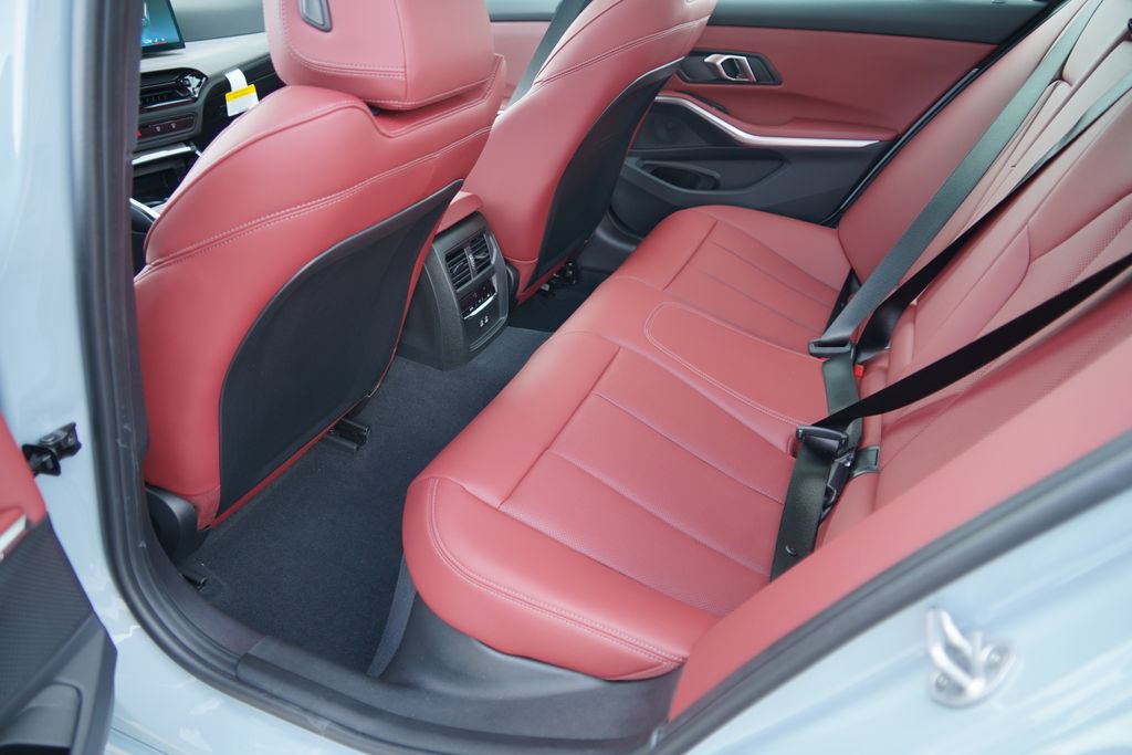 New 2026 BMW 330i xDrive Sedan w/ M Sport Package AWD/4WD image 19