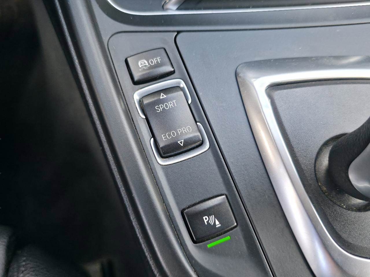 Used 2016 BMW 320i xDrive Sedan image 36