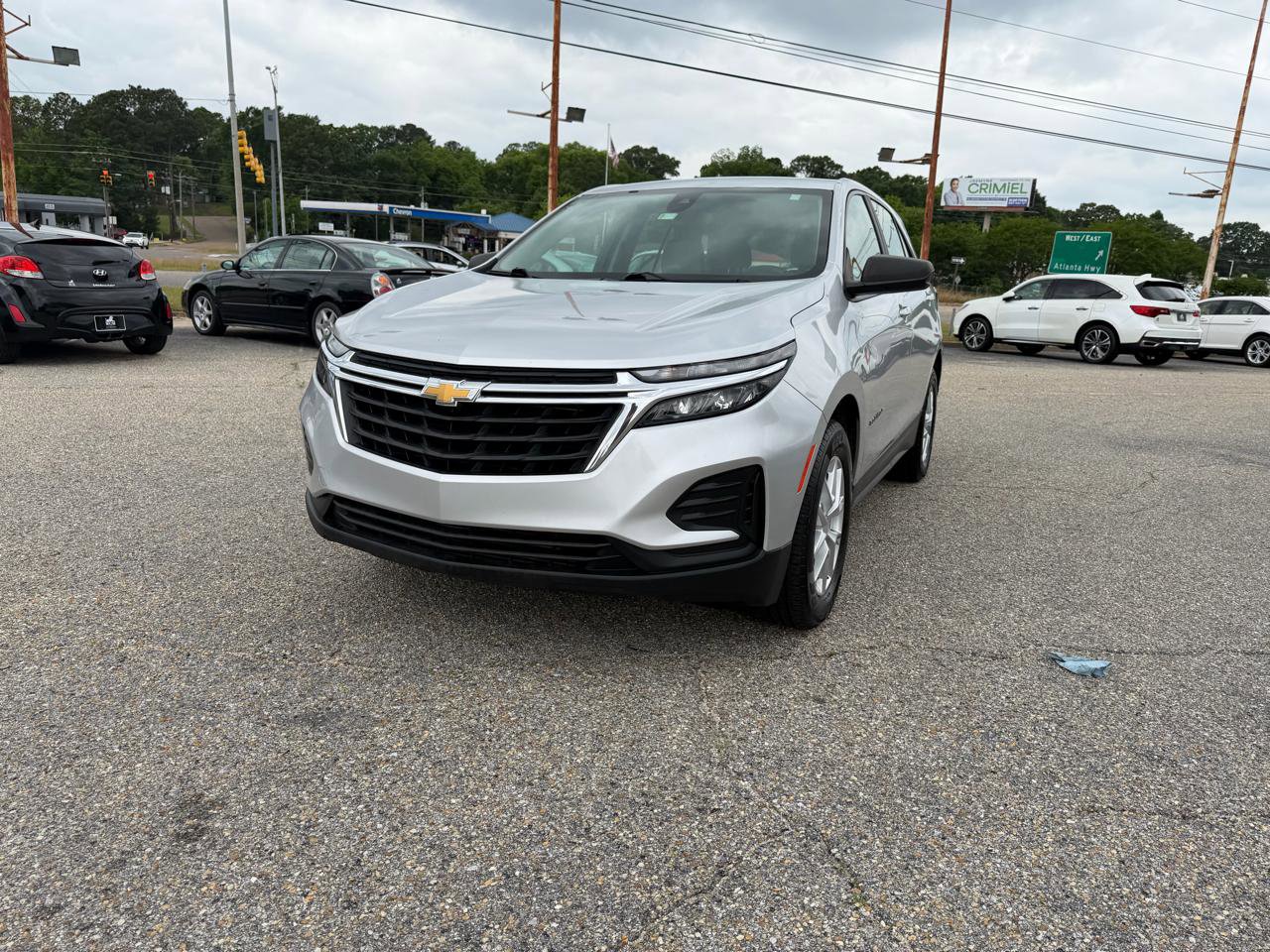 Used 2022 Chevrolet Equinox LS w/ Driver Confidence II Package FWD image 11