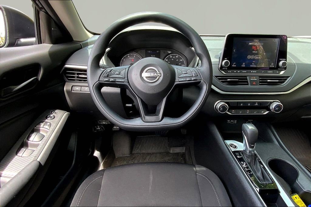 Used 2025 Nissan Altima 2.5 S image 8