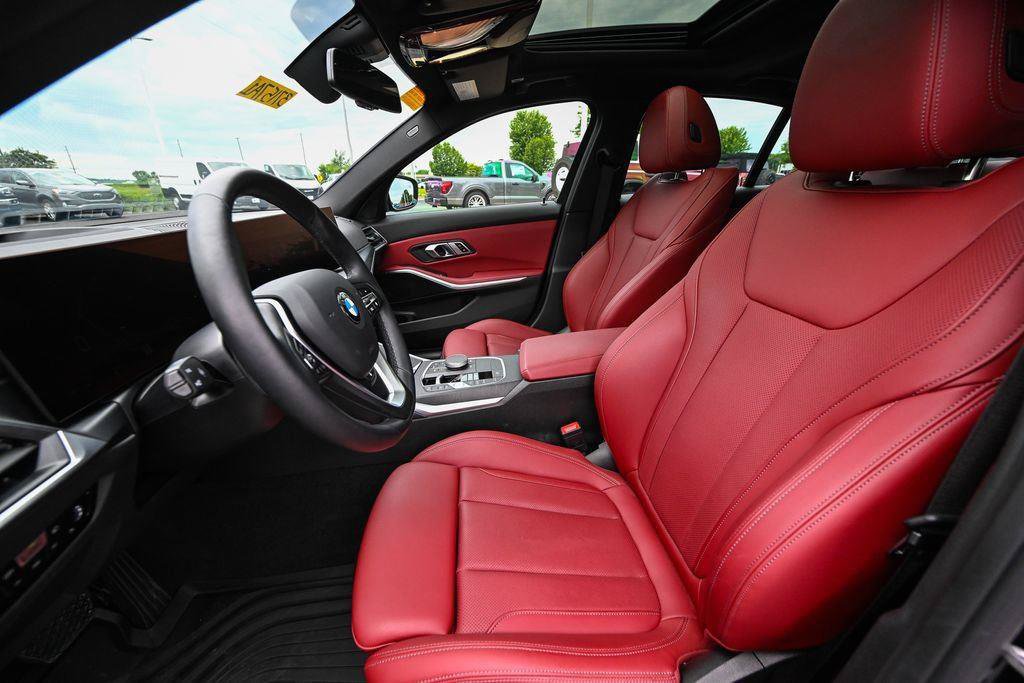 Used 2023 BMW 330i xDrive Sedan w/ Premium Package AWD/4WD image 18