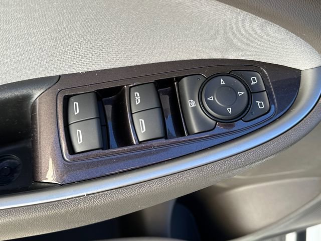 Used 2023 Chevrolet Malibu LT image 25