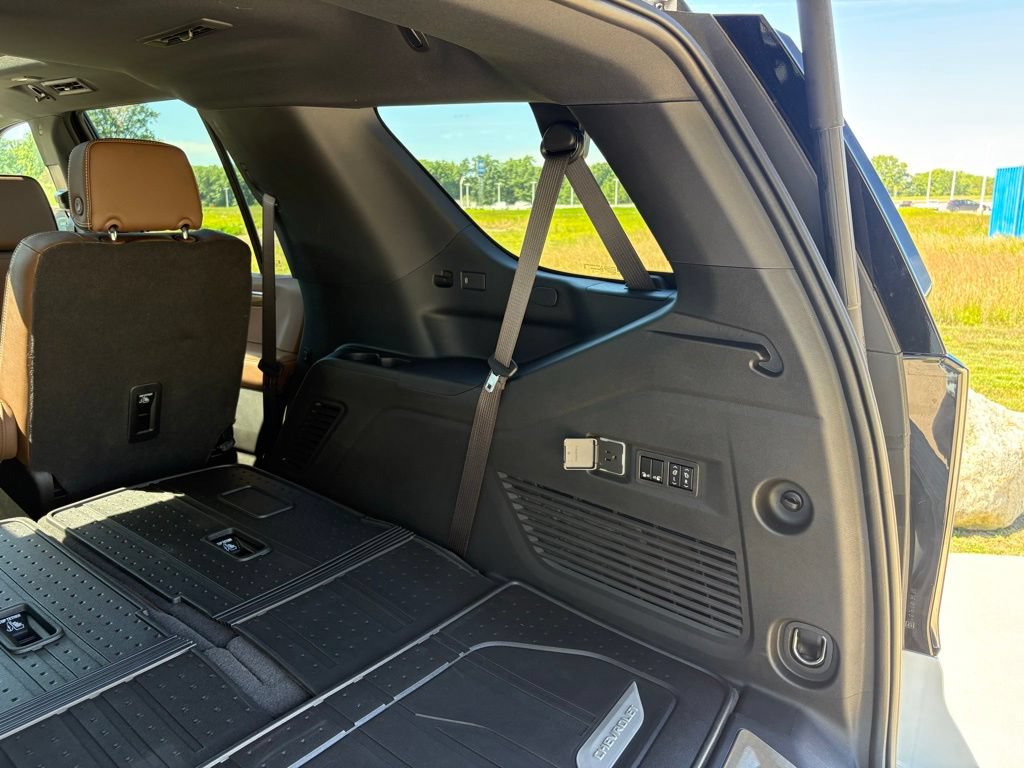 New 2026 Chevrolet Tahoe High Country w/ LPO, Illumination Package AWD/4WD image 63