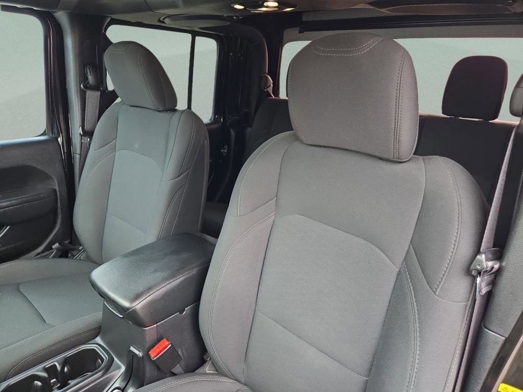 Certified 2022 Jeep Gladiator Sport image 32
