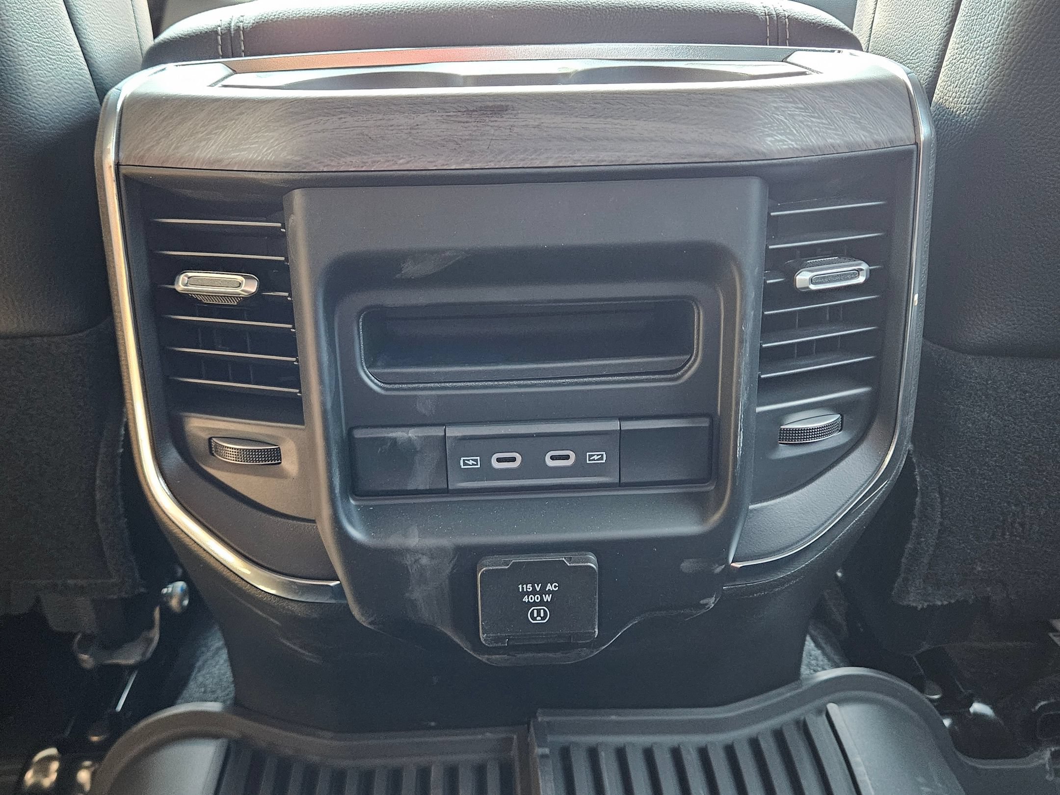 New 2026 RAM 2500 Laramie AWD/4WD image 23
