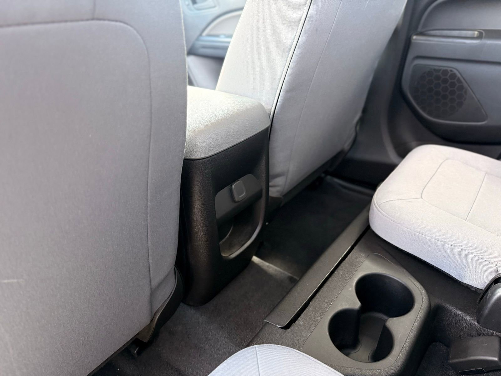 Used 2020 Chevrolet Colorado W/T w/ WT Convenience Package image 15