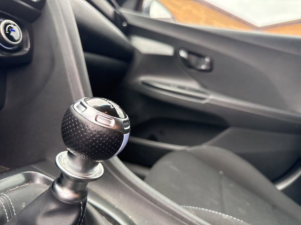 Used 2019 Hyundai Veloster N N FWD image 13