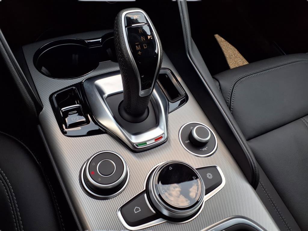 New 2025 Alfa Romeo Giulia image 11