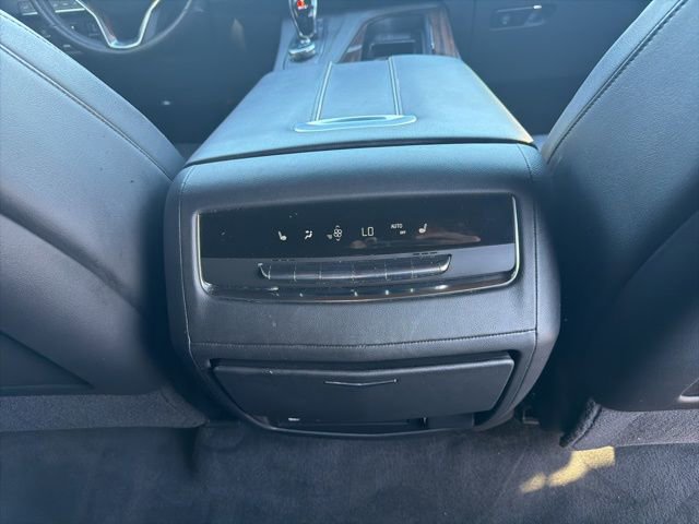 Used 2021 Cadillac Escalade Premium Luxury w/ Driver Assist Tech Package AWD/4WD image 18