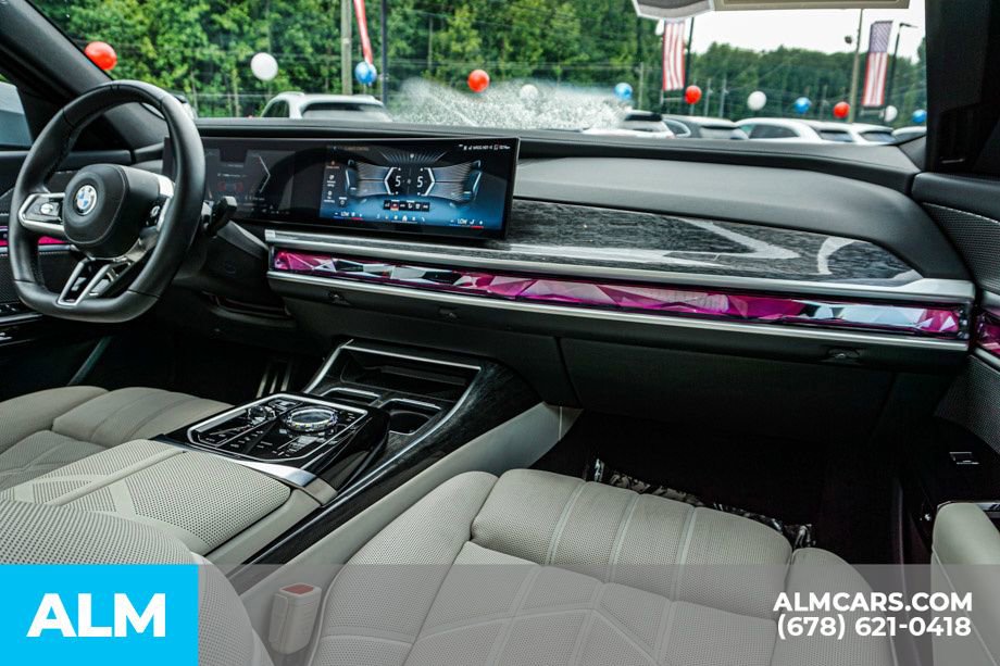 Used 2024 BMW 760i xDrive w/ Premium Package AWD/4WD image 24