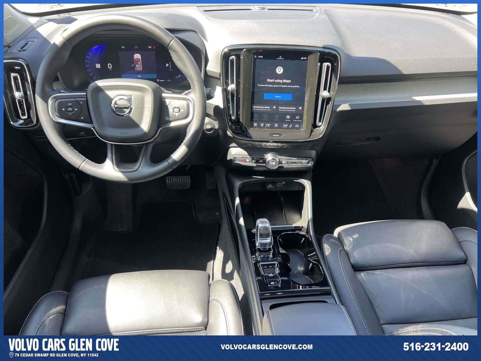 Used 2024 Volvo XC40 B5 Plus w/ Climate Package AWD/4WD image 12