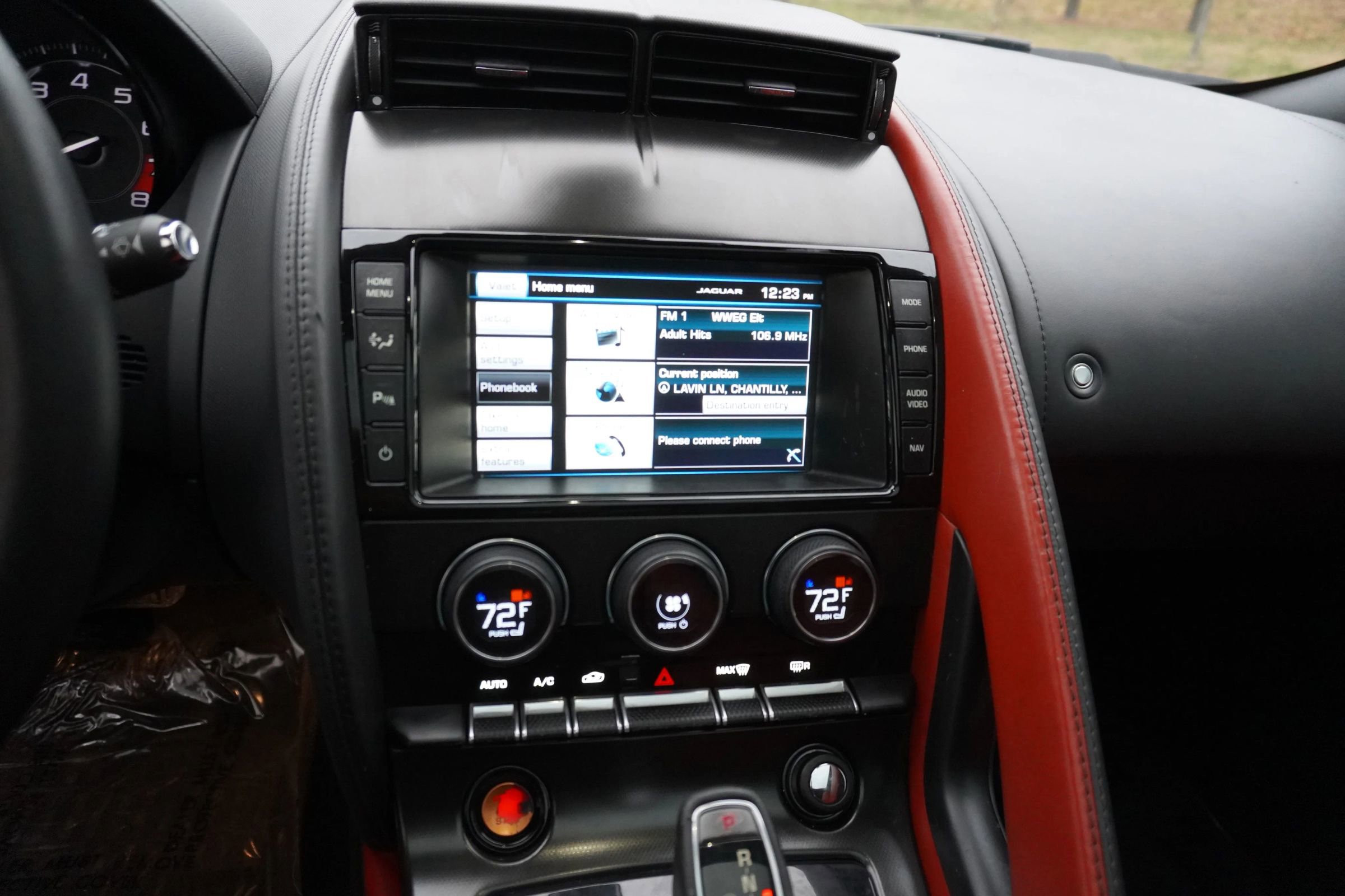 Used 2015 Jaguar F-TYPE S image 21