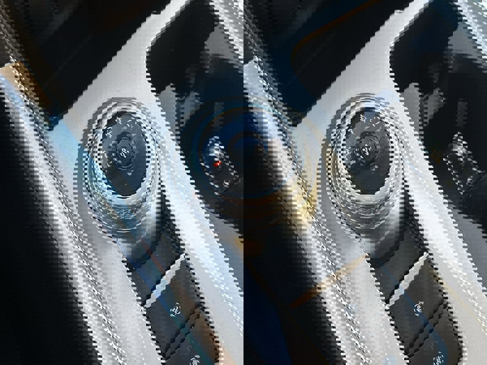 Used 2021 Ford Explorer XLT w/ Equipment Group 202A image 30