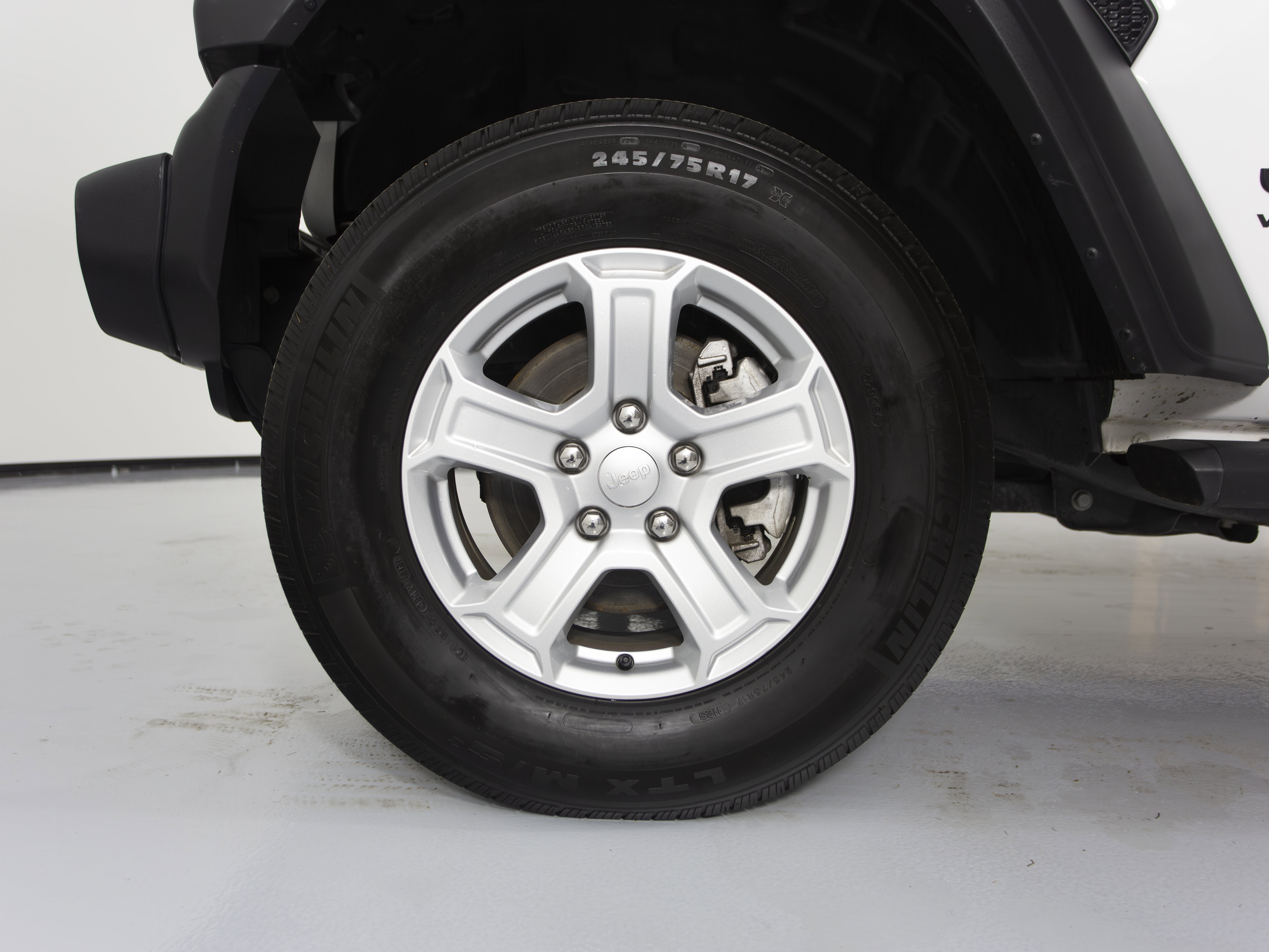 Used 2021 Jeep Wrangler Sport image 9