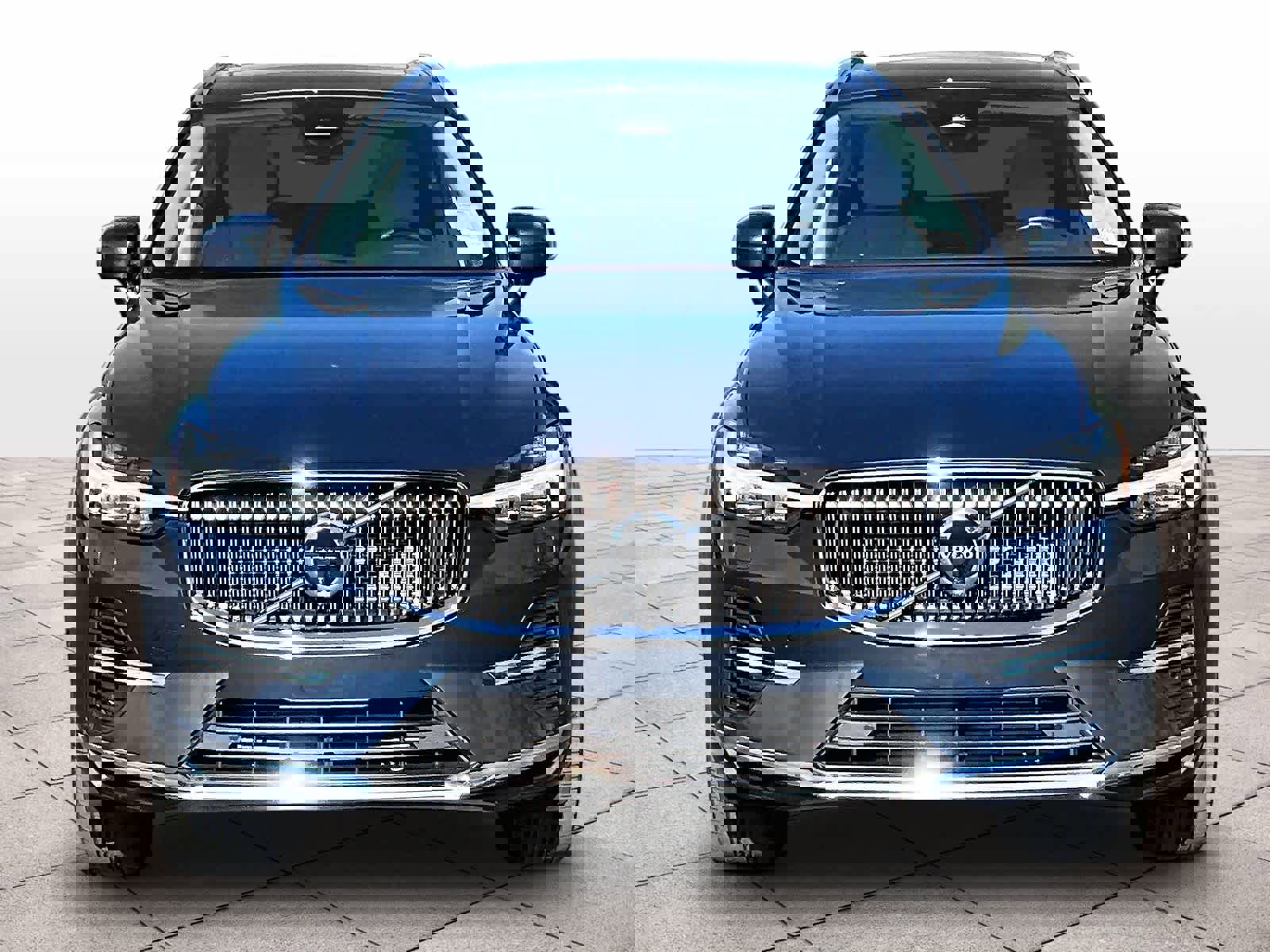 Used 2023 Volvo XC60 T8 Plus w/ Climate Package image 3