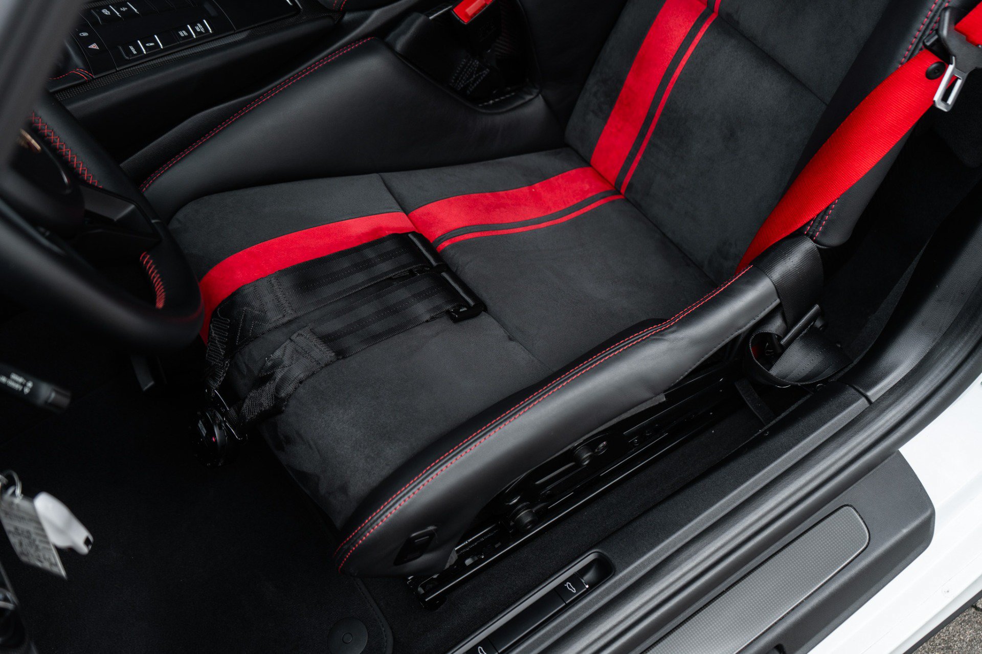 Used 2018 Porsche 911 GT3 RWD image 31