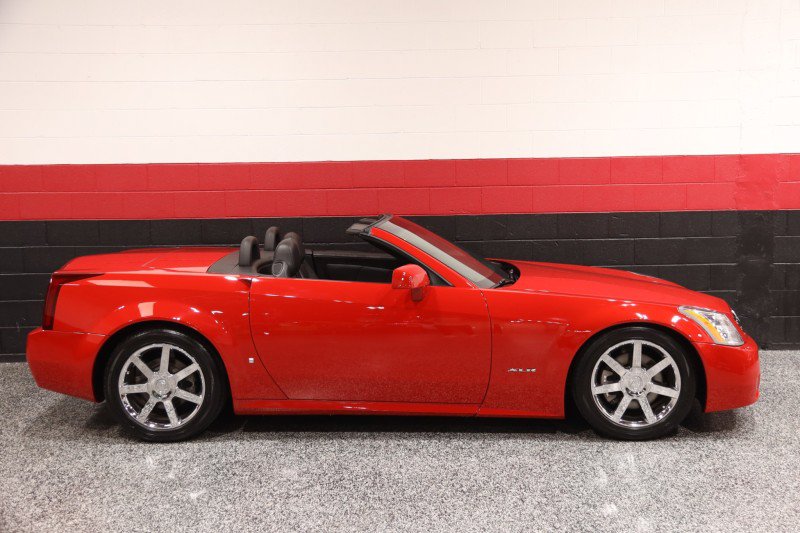 Used 2007 Cadillac XLR RWD image 8