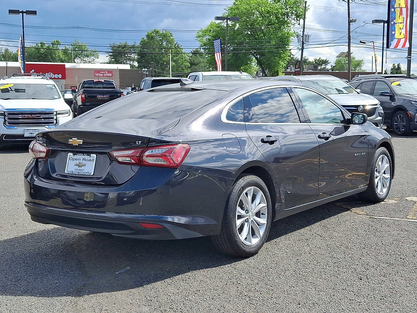 Used 2022 Chevrolet Malibu LT FWD image 7