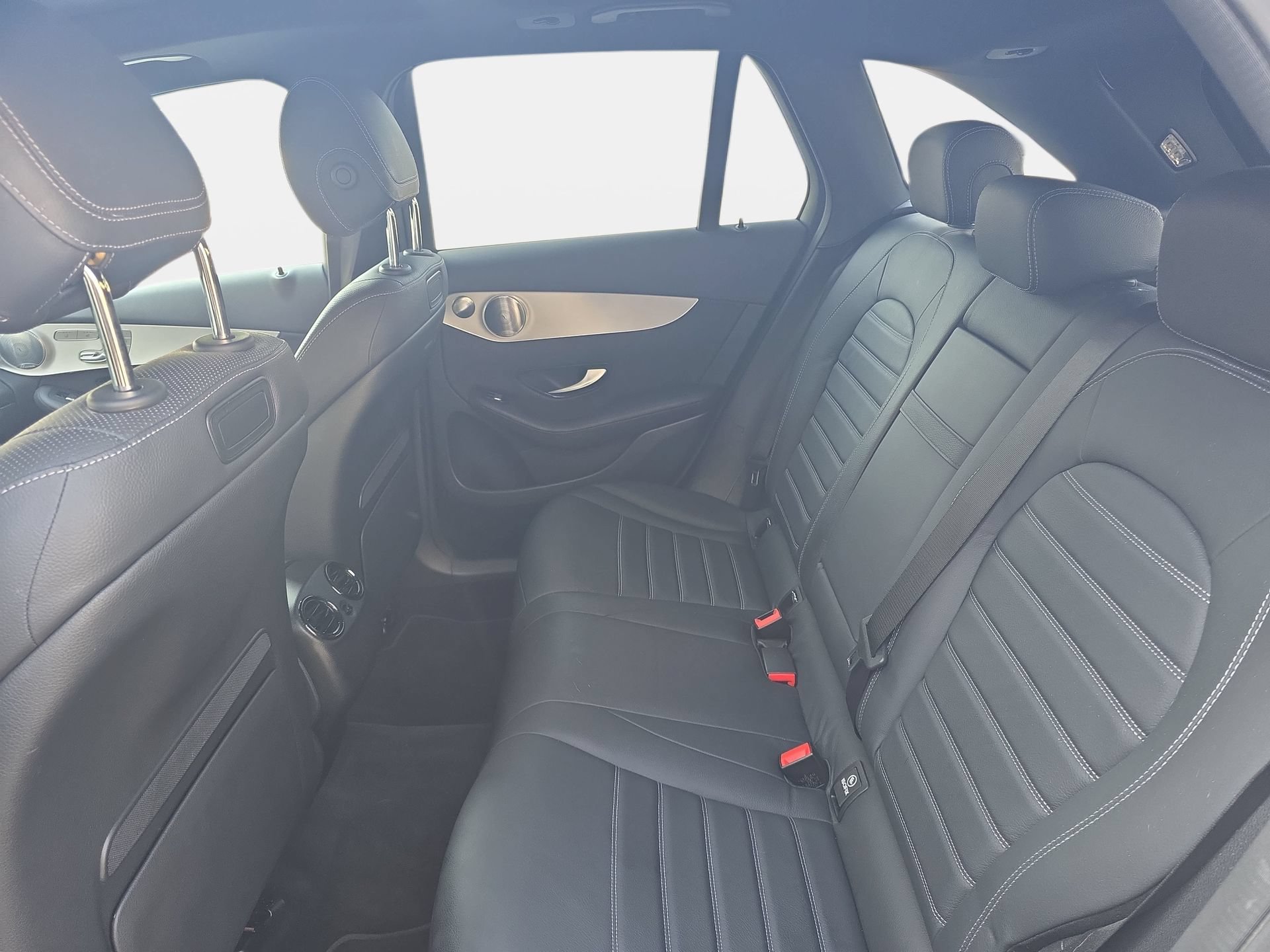 Used 2019 Mercedes-Benz GLC 300 4MATIC image 14