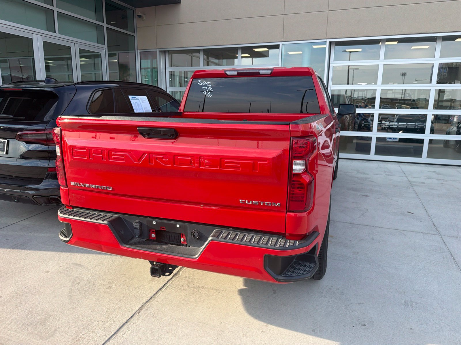 Used 2022 Chevrolet Silverado 1500 Custom AWD/4WD image 6