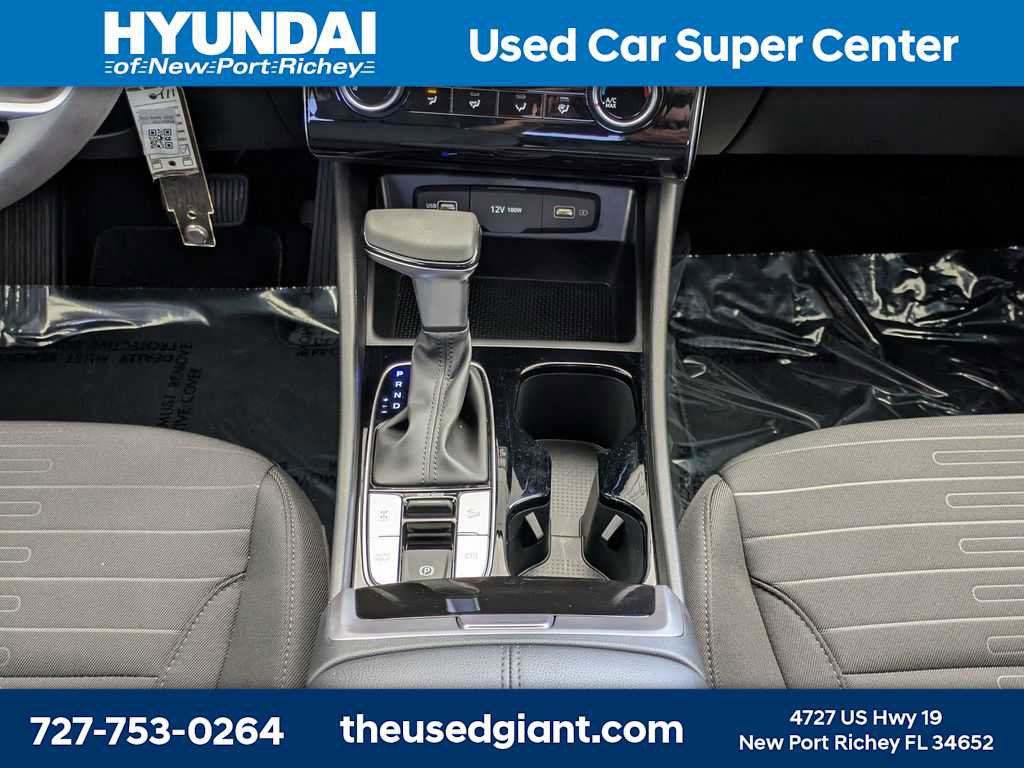 Used 2023 Hyundai Santa Cruz SE AWD/4WD image 20