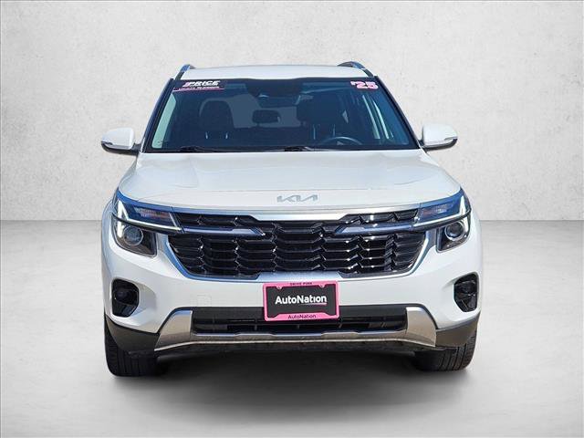 Used 2025 Kia Seltos S image 2