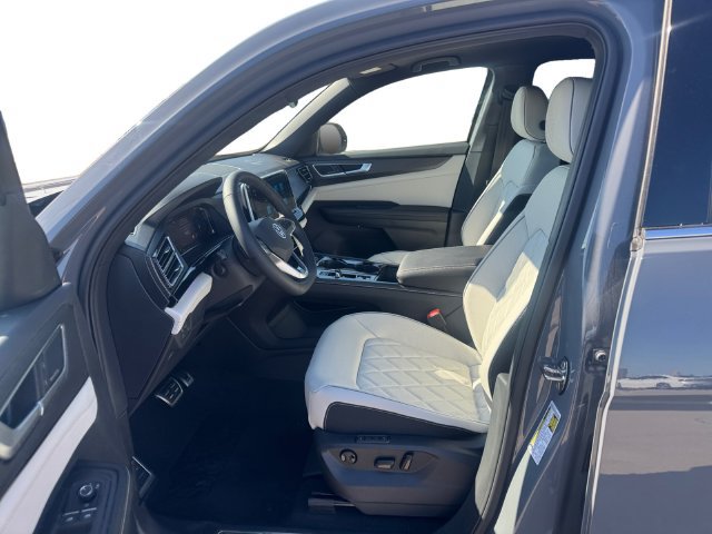 New 2026 Volkswagen Atlas Cross Sport SEL Premium R-Line AWD/4WD image 9