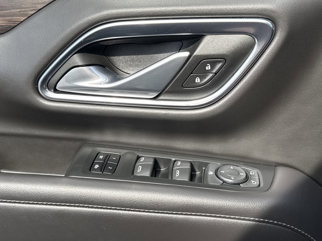 Used 2021 Chevrolet Tahoe Z71 w/ Rear Media and Nav Package AWD/4WD image 21