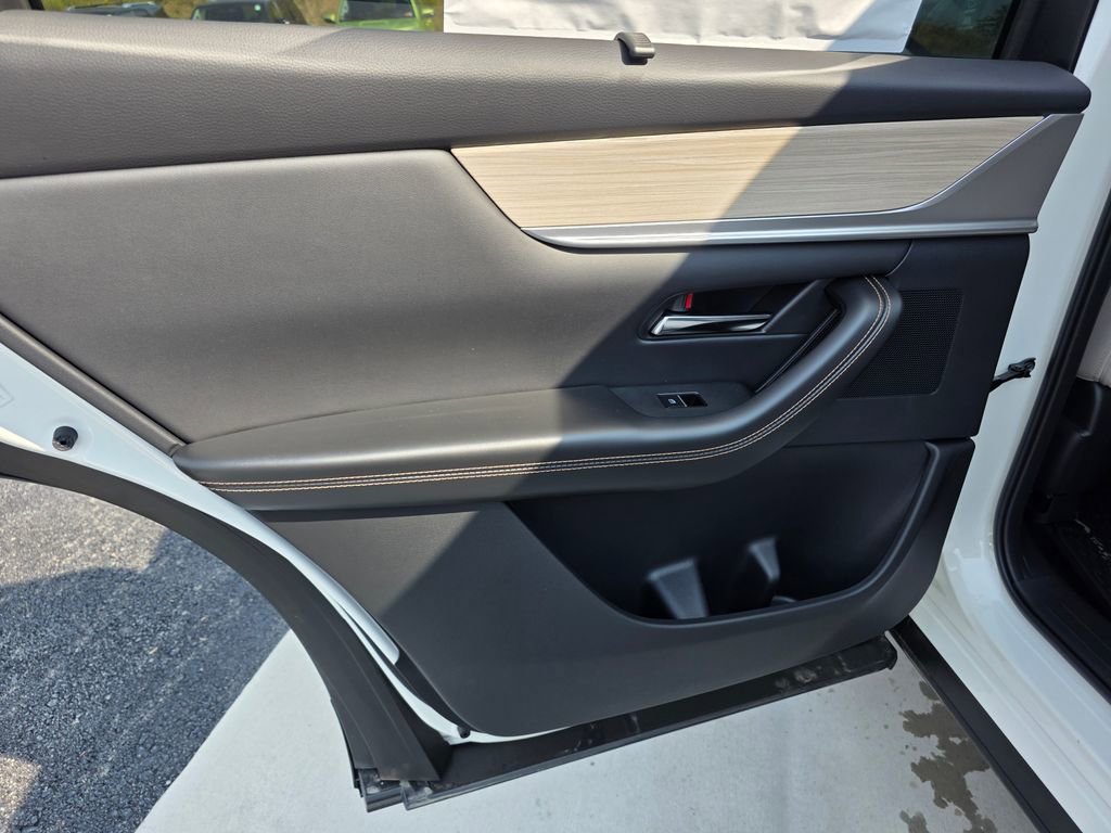 New 2025 MAZDA CX-90 3.3 Turbo w/ Preferred Package image 8