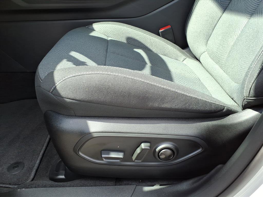 New 2026 Jeep Cherokee Laredo image 16