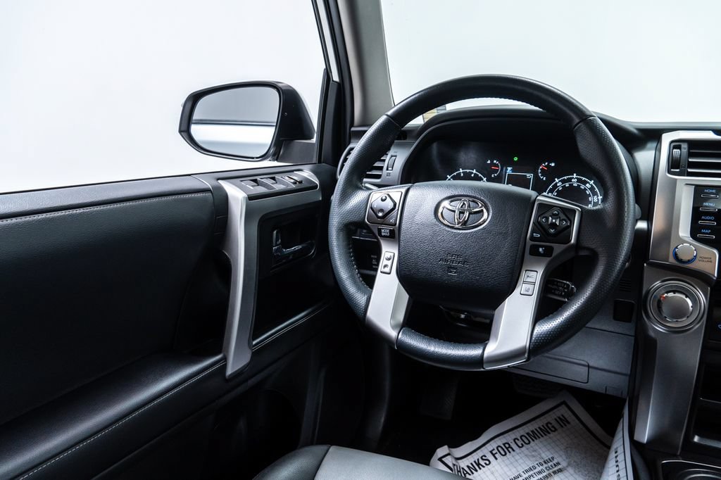 Used 2022 Toyota 4Runner SR5 Premium w/ Moonroof Package AWD/4WD image 21