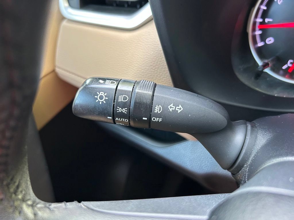 Certified 2022 Toyota RAV4 XLE Premium FWD image 23
