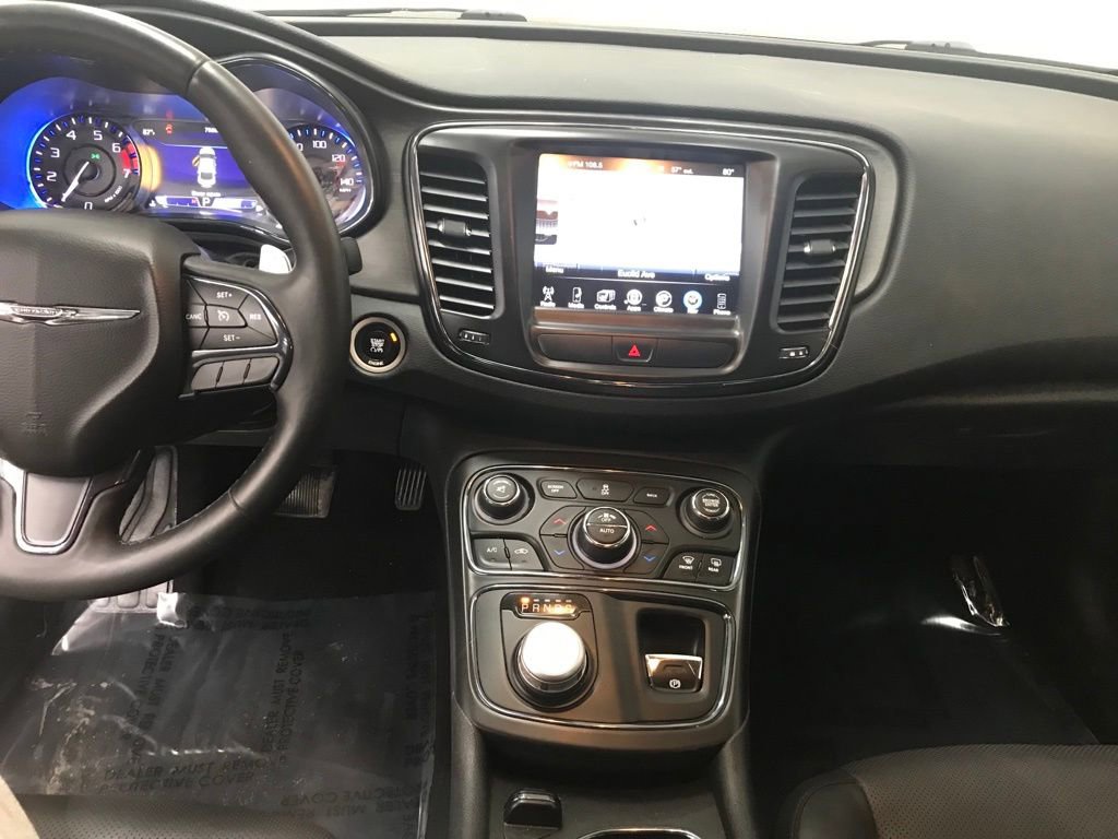 Used 2016 Chrysler 200 S w/ Navigation & Sound Group I image 17