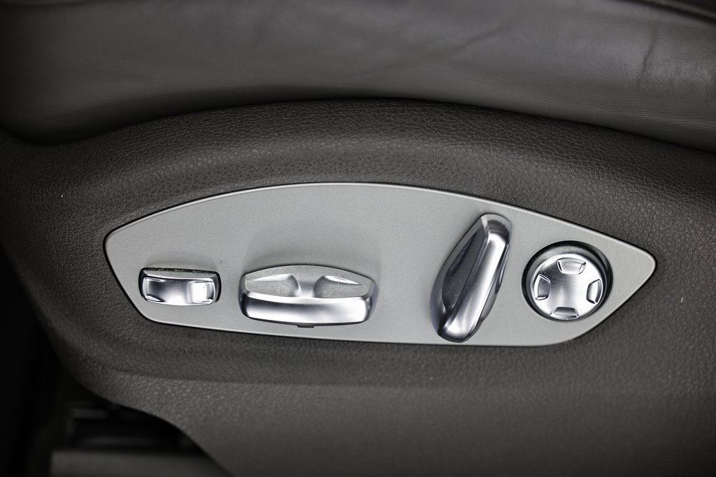 Used 2021 Porsche Macan image 23