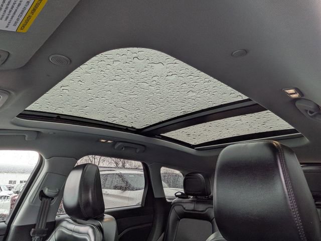 Used 2021 Lincoln Corsair AWD w/ Premium Package image 14