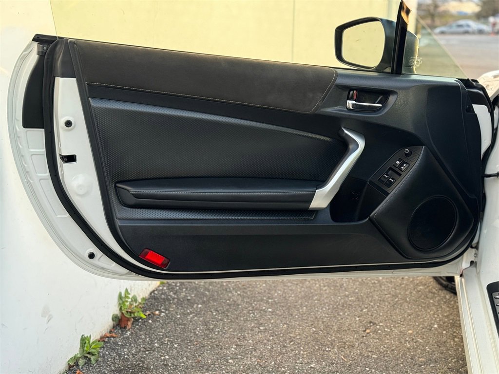 Used 2019 Toyota 86 image 10