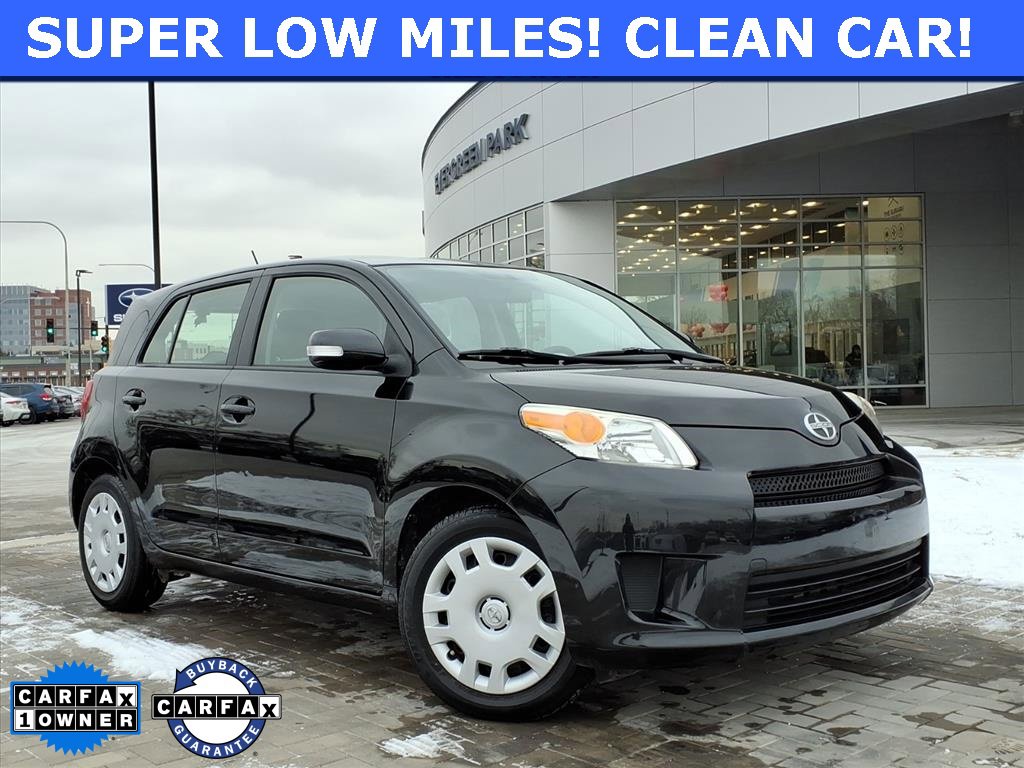 Used 2009 Scion xD image 1