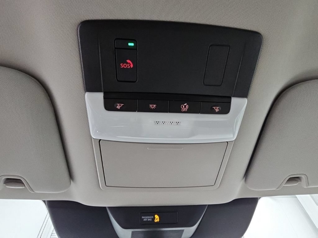 Used 2025 Nissan Pathfinder SL FWD image 22
