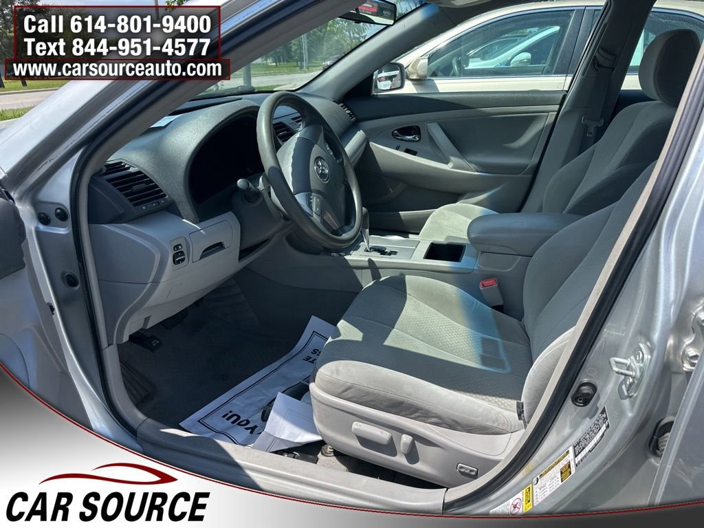 Used 2009 Toyota Camry LE FWD image 3